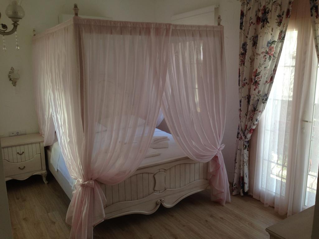 Alacati Lucky Angel Hotel Room photo